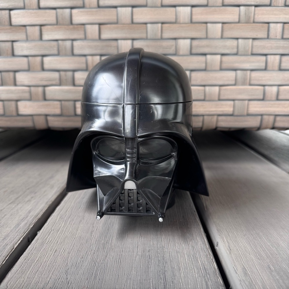 Disney Parks Darth Vader Star Wars Flip Top Cup Mug Lightsaber‎ Handle Souvenir